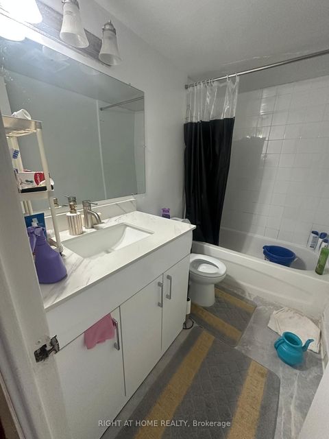 Photo 17 at 1403 - 20 Edgecliff Golfway, Flemingdon Park, Toronto