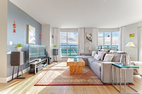 Photo 4 at LRG 7 - 7 Lorraine Drive, Willowdale West, Toronto