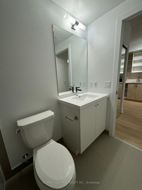 Photo 6 at 338 - 2545 Simcoe Street, Windfields, Oshawa