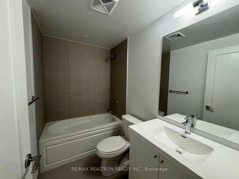 Photo 8 at 338 - 2545 Simcoe Street, Windfields, Oshawa