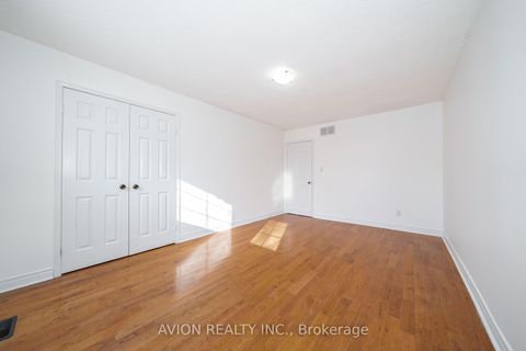 Photo 32 at 90 Penny Crescent, Markham Village, Markham