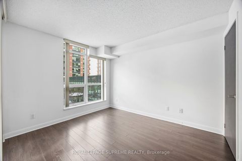 Photo 14 at 358 - 525 Wilson Avenue, Clanton Park, Toronto