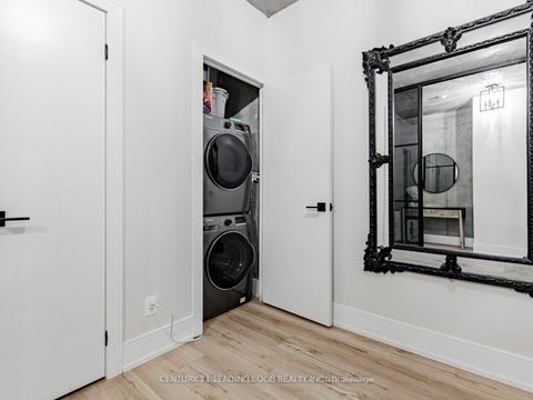 Photo 8 at 515 - 138 Princess Street, Moss Park, Toronto