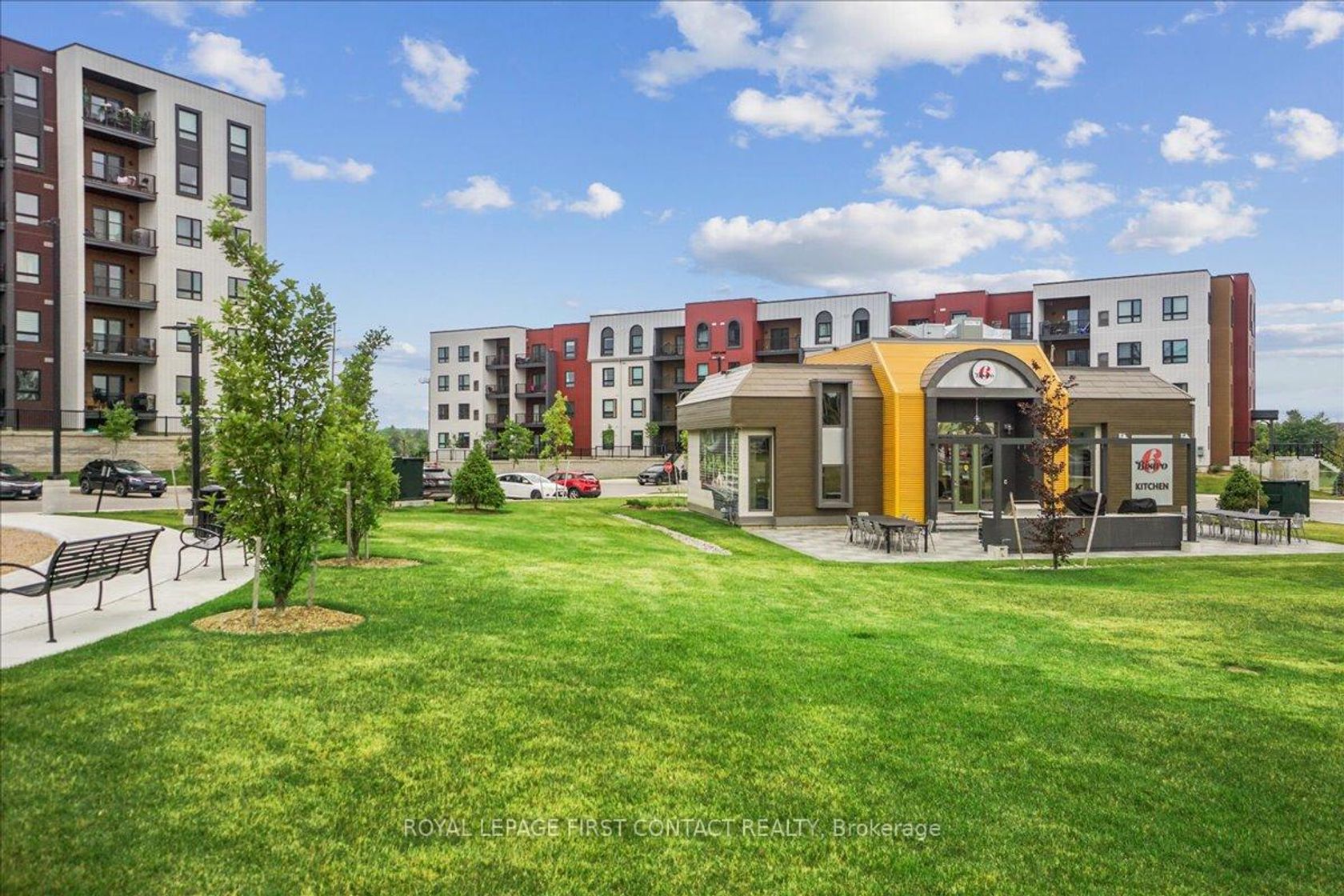 213 - 4 Spice Way, Shore, Barrie photo number 2