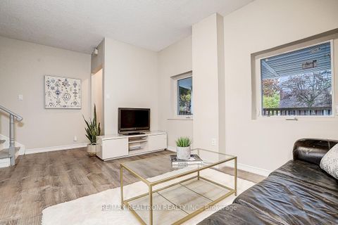 Photo 12 at 34 Patricia Avenue, Newtonbrook West, Toronto