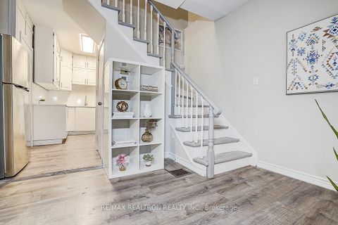 Photo 13 at 34 Patricia Avenue, Newtonbrook West, Toronto