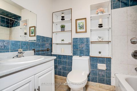 Photo 29 at 34 Patricia Avenue, Newtonbrook West, Toronto