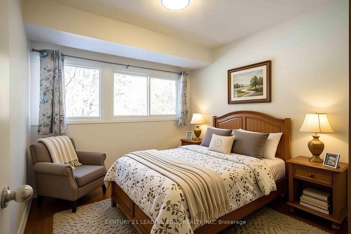Photo 29 at 15 - 915 Inverhouse Drive, Clarkson, Mississauga
