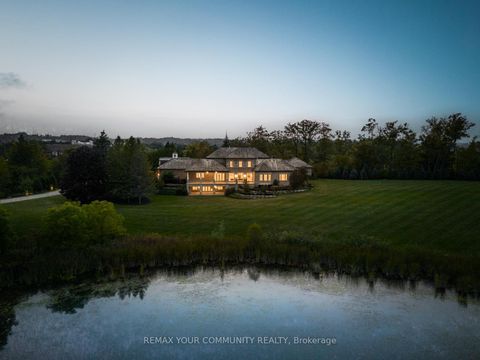 Photo 2 at 130 St. John's Side Road E, Aurora Village, Aurora