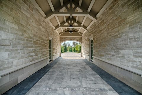 Photo 7 at 130 St. John's Side Road E, Aurora Village, Aurora