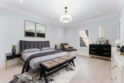 Photo 16 at 130 St. John's Side Road E, Aurora Village, Aurora