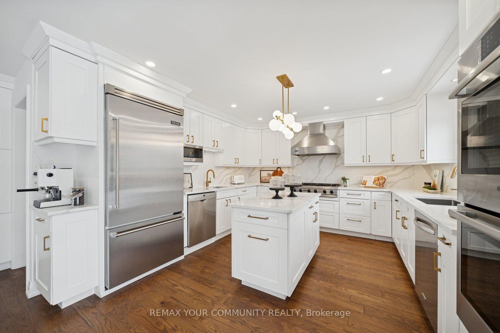 139 Franklin Avenue, Yorkhill, Vaughan photo number 2