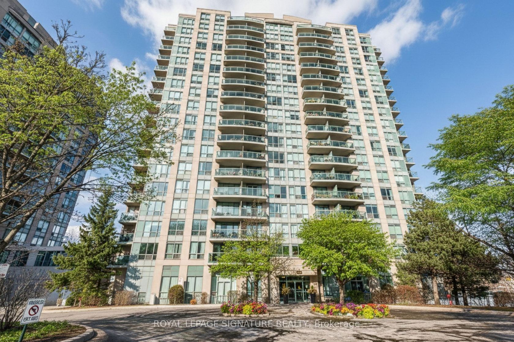1703 - 2545 Erin Centre Boulevard, Central Erin Mills, Mississauga 