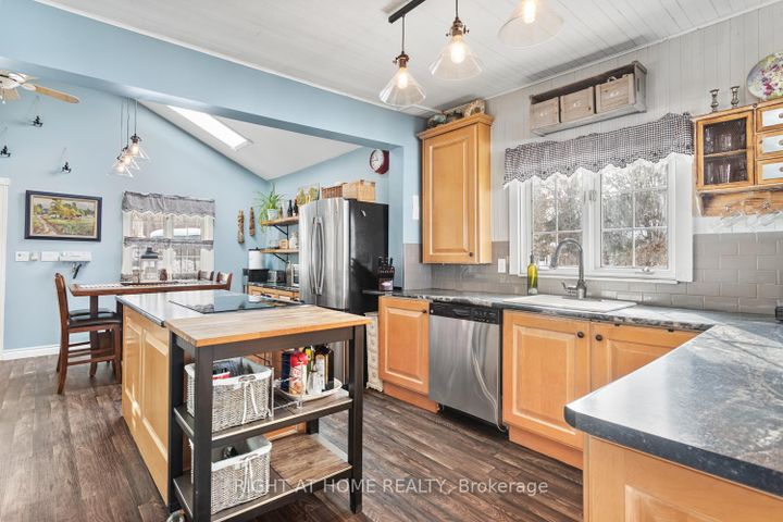 Photo 10 at 70 Colwell Circle NE, Rural Scugog, Scugog