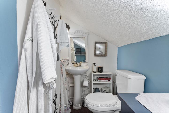 Photo 32 at 70 Colwell Circle NE, Rural Scugog, Scugog