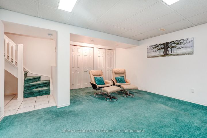 Photo 29 at 3169 Bartholomew Crescent, Meadowvale, Mississauga