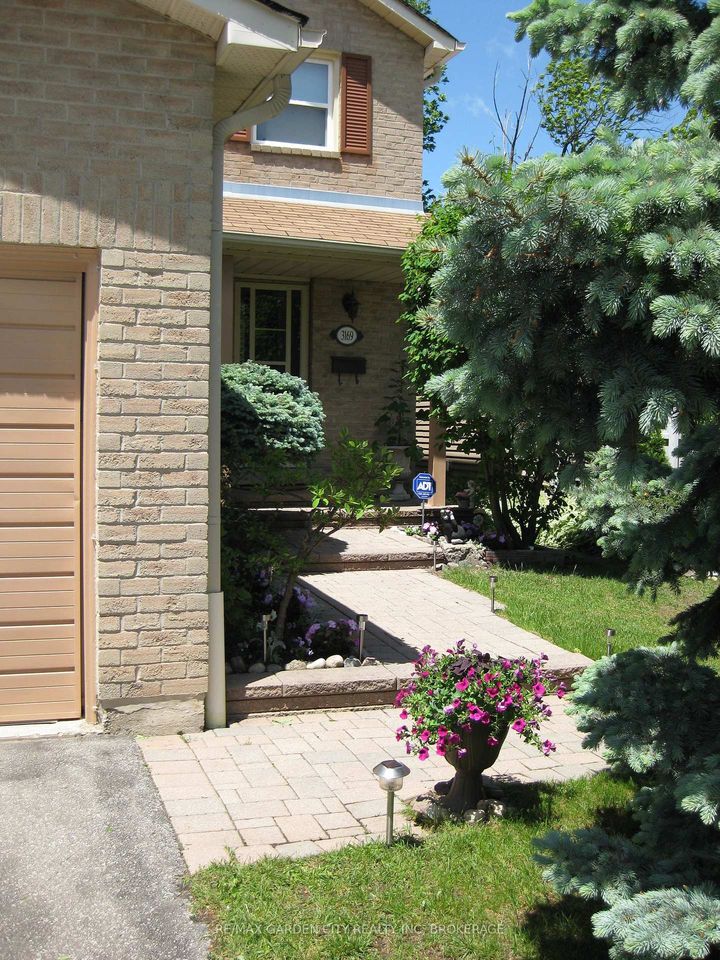 Photo 44 at 3169 Bartholomew Crescent, Meadowvale, Mississauga