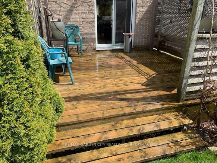 Photo 47 at 3169 Bartholomew Crescent, Meadowvale, Mississauga