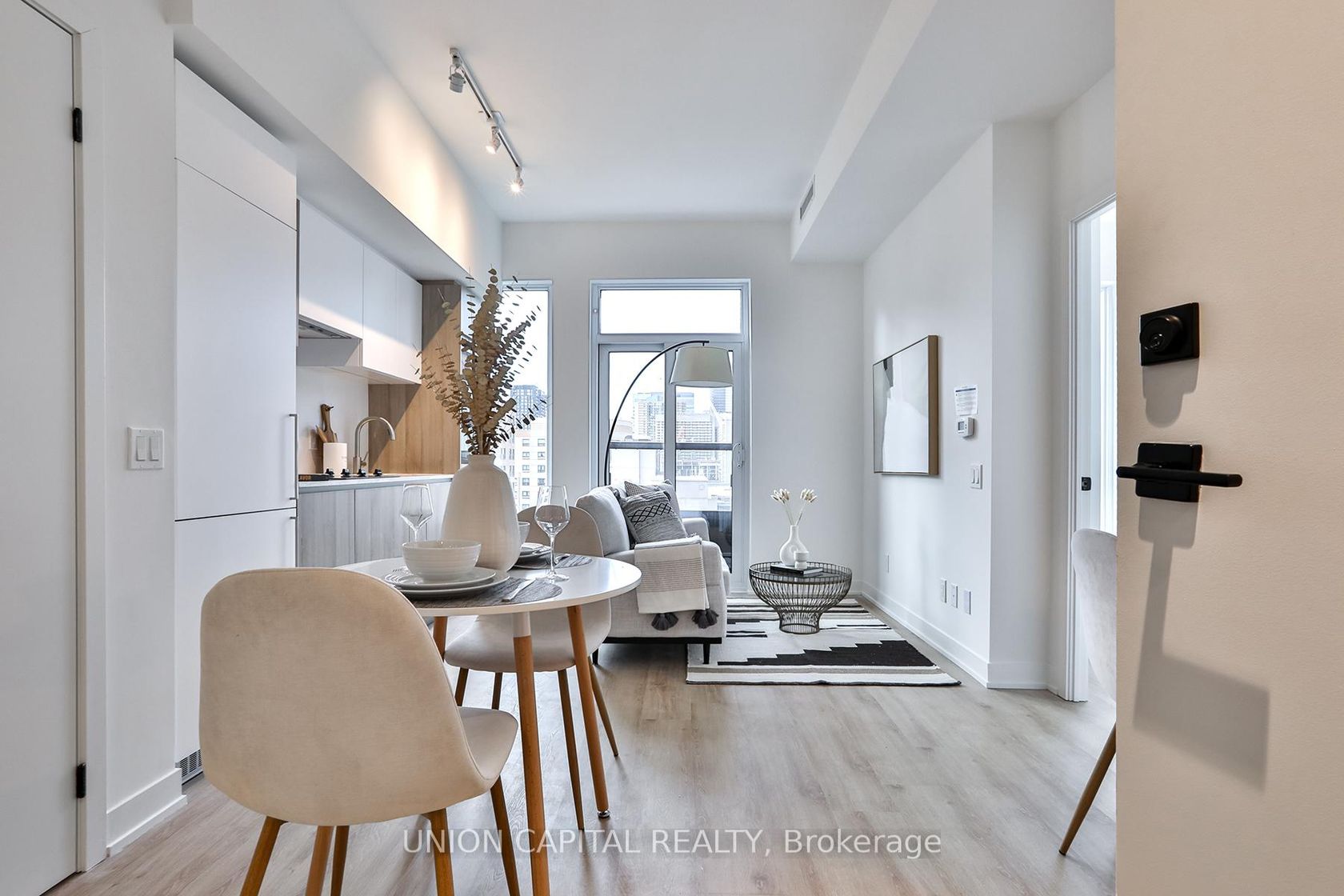 1005 - 319 Jarvis Street, Moss Park, Toronto 