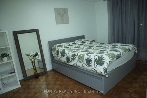 Photo 9 at 408 - 100 PRUDENTIAL Drive, Dorset Park, Toronto