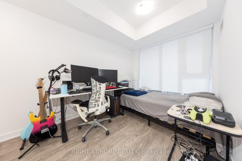 Photo 15 at 623 - 543 Richmond Street W, Waterfront Communities C1, Toronto