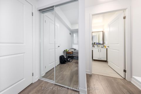 Photo 16 at 623 - 543 Richmond Street W, Waterfront Communities C1, Toronto