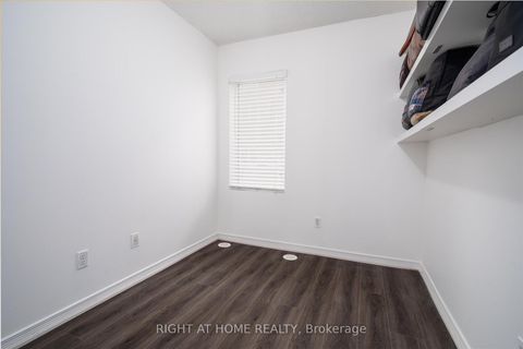 Photo 12 at 112 - 1 Ruttan Street, Dufferin Grove, Toronto