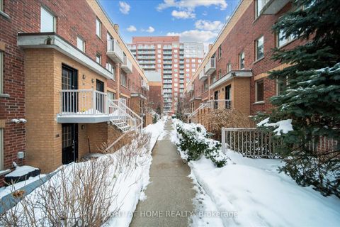 Photo 17 at 112 - 1 Ruttan Street, Dufferin Grove, Toronto