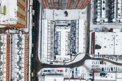 Photo 21 at 112 - 1 Ruttan Street, Dufferin Grove, Toronto