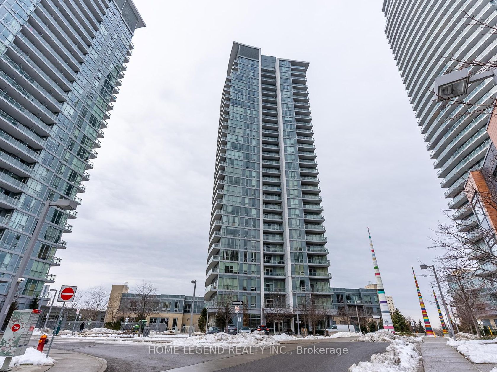 1105 - 75 North Park Road, Beverley Glen, Vaughan photo number 2