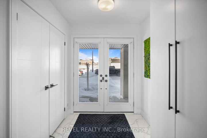 Photo 2 at 1417 Clarriage Court, FO Ford, Milton