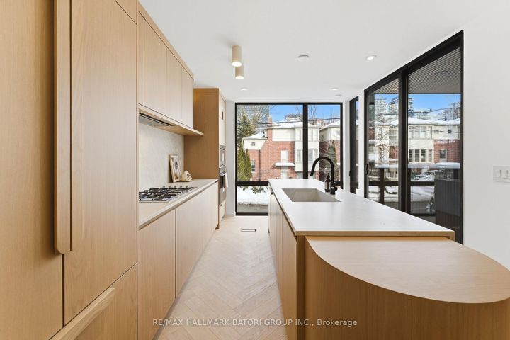 Photo 9 at 538 Duplex Avenue, Eglinton, Toronto