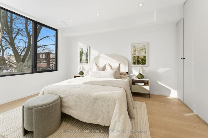 Photo 12 at 538 Duplex Avenue, Eglinton, Toronto