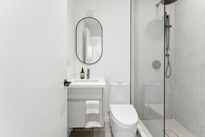 Photo 18 at 538 Duplex Avenue, Eglinton, Toronto