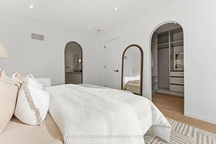 Photo 22 at 538 Duplex Avenue, Eglinton, Toronto