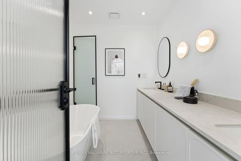 Photo 23 at 538 Duplex Avenue, Eglinton, Toronto