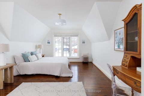 Photo 36 at 7 ROMNEY Road, Humber Valley, Toronto