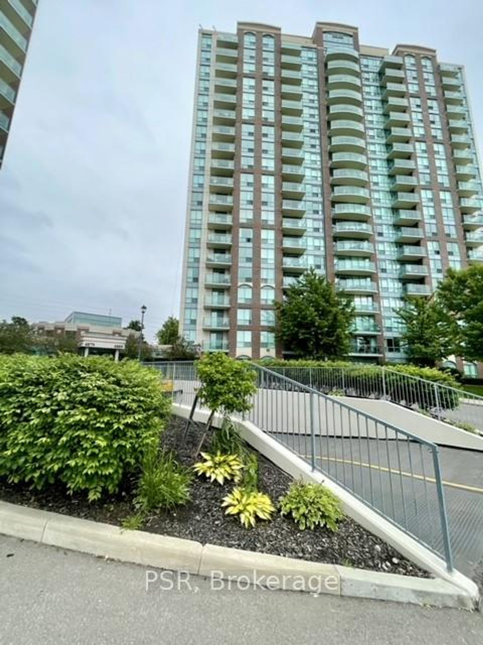 PH10 - 4889 Kimbermount Avenue NW, Central Erin Mills, Mississauga 