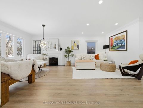 Photo 9 at 168 The Kingsway, Kingsway South, Toronto