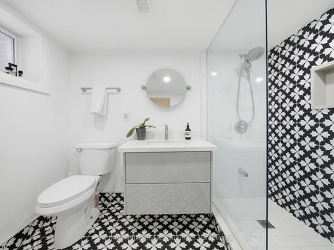 Photo 35 at 168 The Kingsway, Kingsway South, Toronto