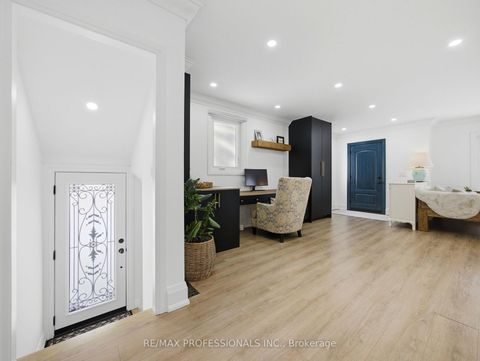 Photo 36 at 168 The Kingsway, Kingsway South, Toronto