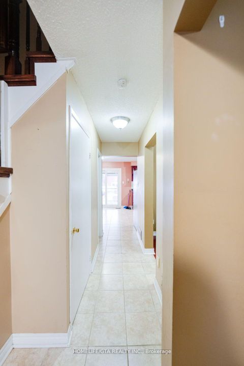 Photo 7 at 12 Grayson Crescent, Rouge E11, Toronto