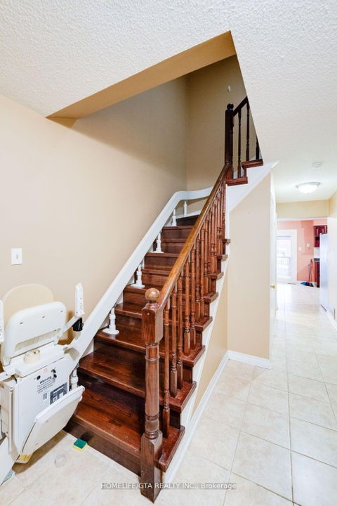 Photo 14 at 12 Grayson Crescent, Rouge E11, Toronto