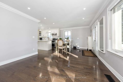 Photo 21 at 186 Hendon Avenue, Newtonbrook West, Toronto