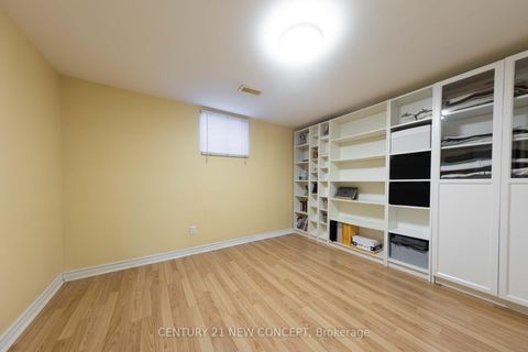 Photo 45 at 186 Hendon Avenue, Newtonbrook West, Toronto