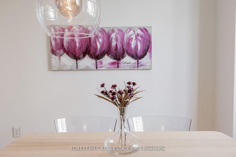 Photo 2 at 7 Flax Field Lane, Willowdale West, Toronto