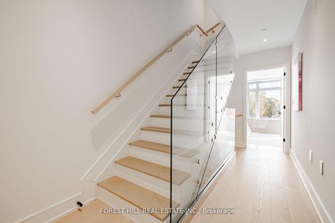 Photo 9 at 7 Flax Field Lane, Willowdale West, Toronto