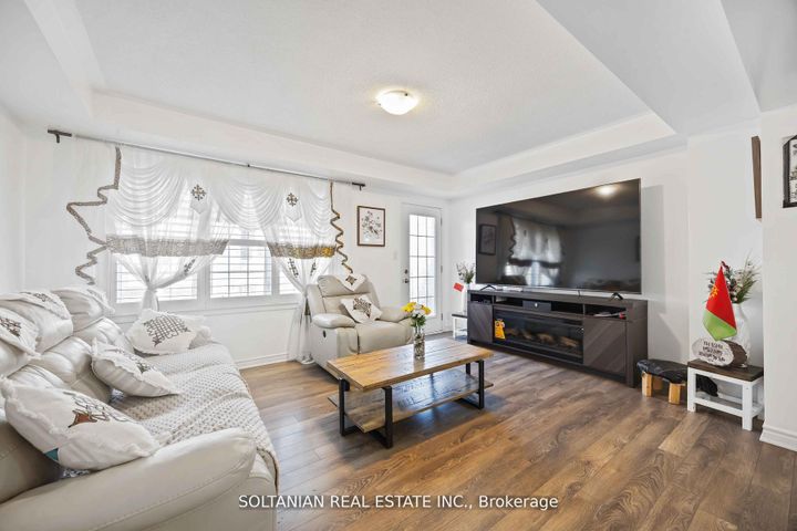 Photo 3 at 1103 Silk Street, Rural Pickering, Pickering