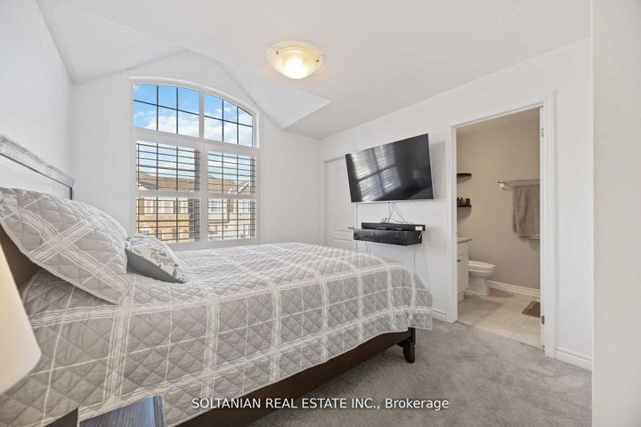 Photo 25 at 1103 Silk Street, Rural Pickering, Pickering