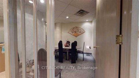 Photo 7 at 306 - 1033 Bay Street, Bay Street Corridor, Toronto